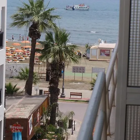 شقة Palm Sea Beach Holiday Suites And *