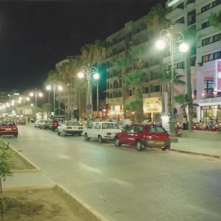Palm Sea Beach Holiday Suites And شقة *