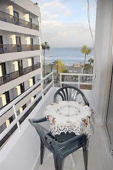 شقة Palm Sea Beach Holiday Suites And لارنكا