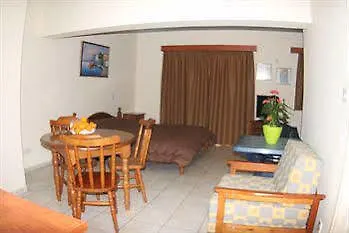 Palm Sea Beach Holiday Suites And شقة