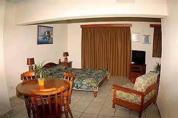 شقة Palm Sea Beach Holiday Suites And *