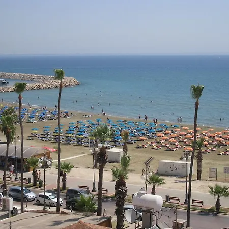 Palm Sea Beach Holiday Suites And