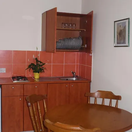 Апартаменты Palm Sea Beach Holiday Suites And